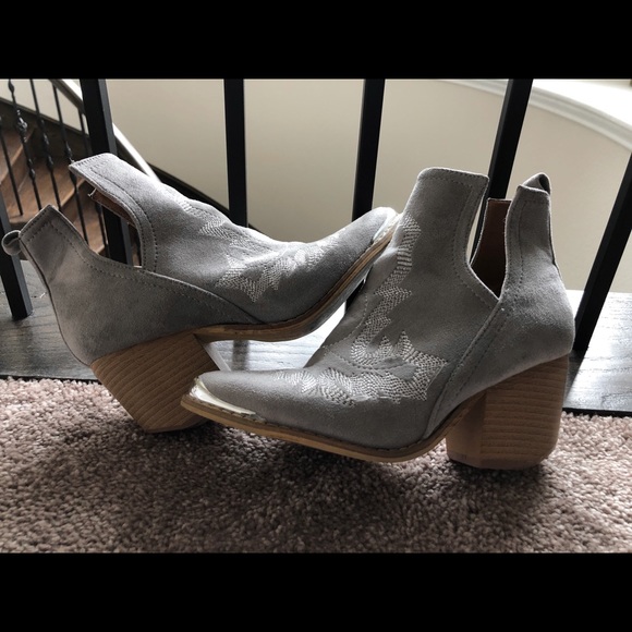 Outlaw Bootie - Picture 3 of 4